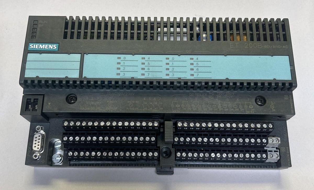 Used SIEMENS,200B-8DI/8RO-AC,PROGRAMMABLE CONTROLLER
