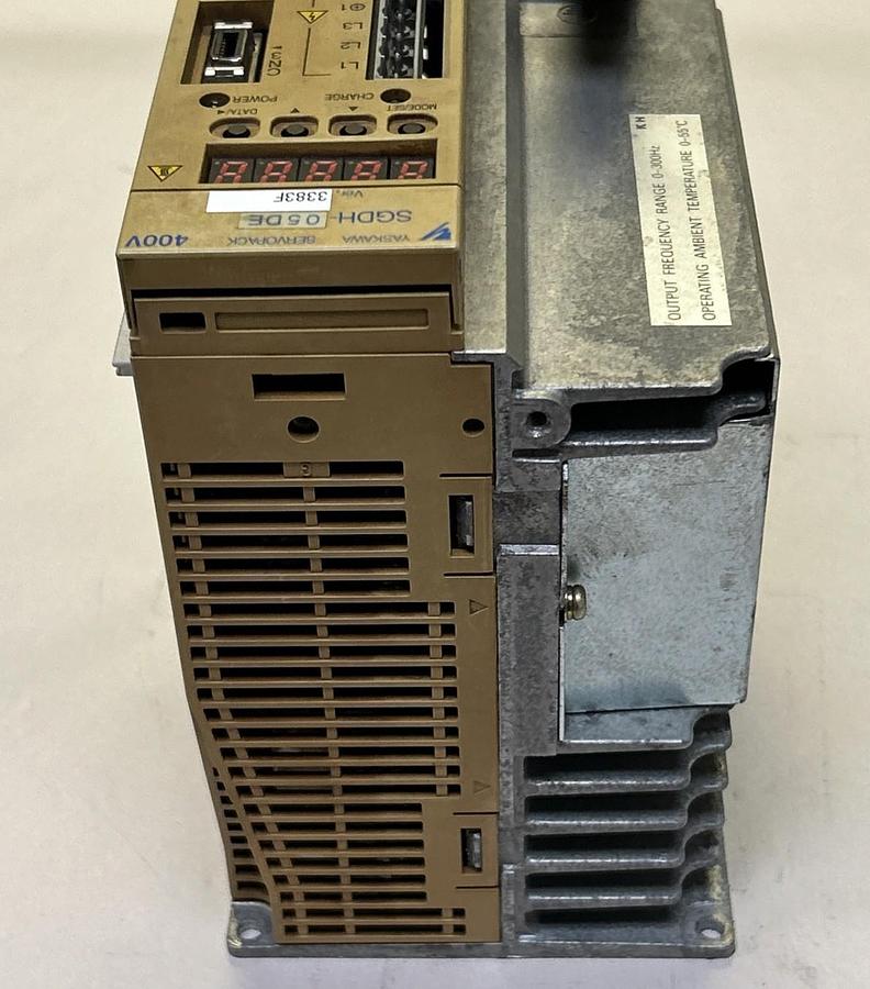 Used YASKAWA,SGDH-05DE,SERVOPACK SERVO DRIVE .5KW