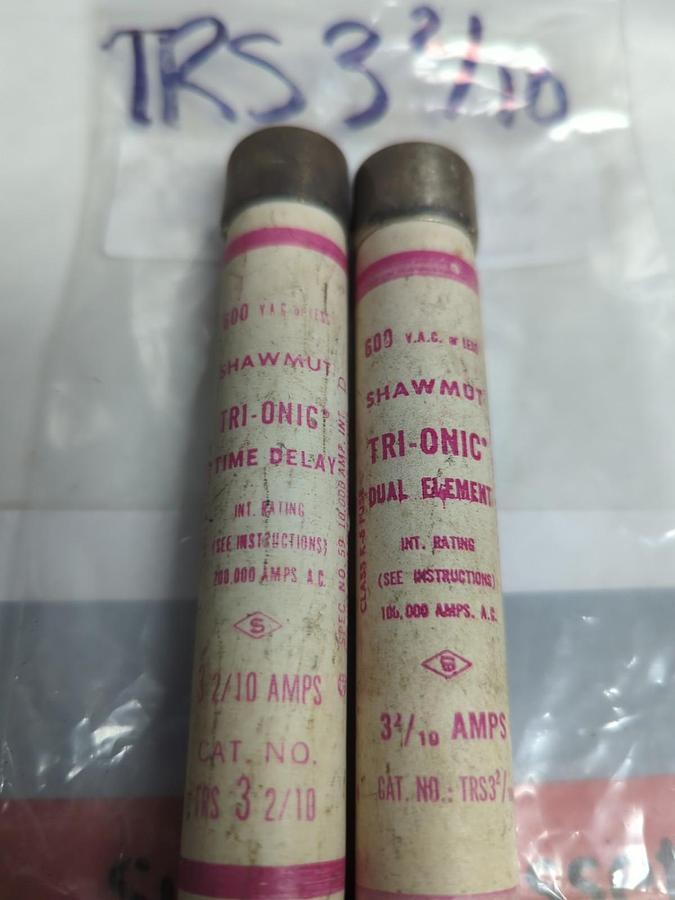 Used GOULD SHAWMUT,TRS-3-2/10,TRI-ONIC 3-2/10 AMP FUSE LOT OF 2 PRE-OWNED