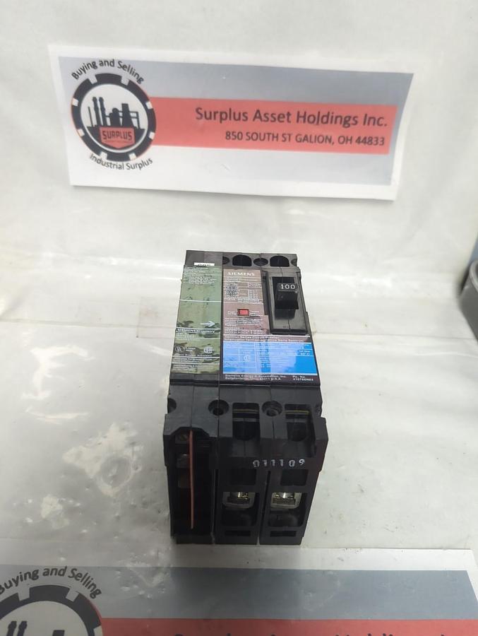 Used SIEMENS,ED22B100,CIRCUIT BREAKER 100 AMP 2-POLE PRE-OWNED