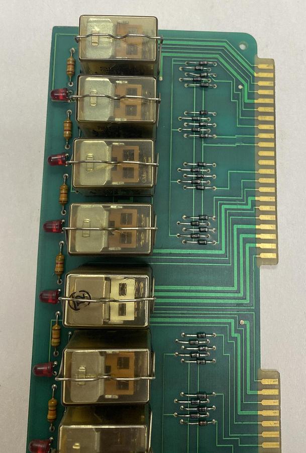 Used CINCINNATI MILACRON,3-531-3353A,PC BOARD RELAY