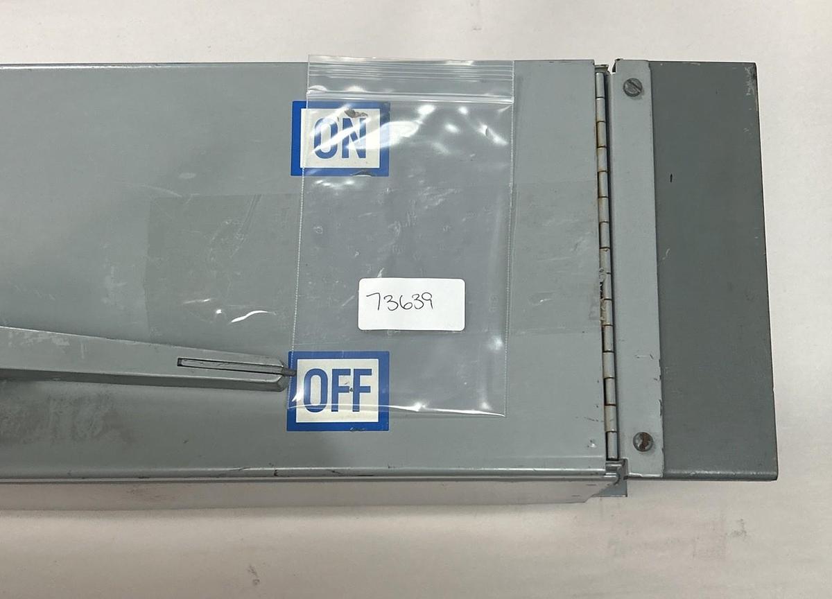 Used CUTLER-HAMMER,FDPWS364R,FUSIBLE PANELBOARD SWITCH 200A 600V