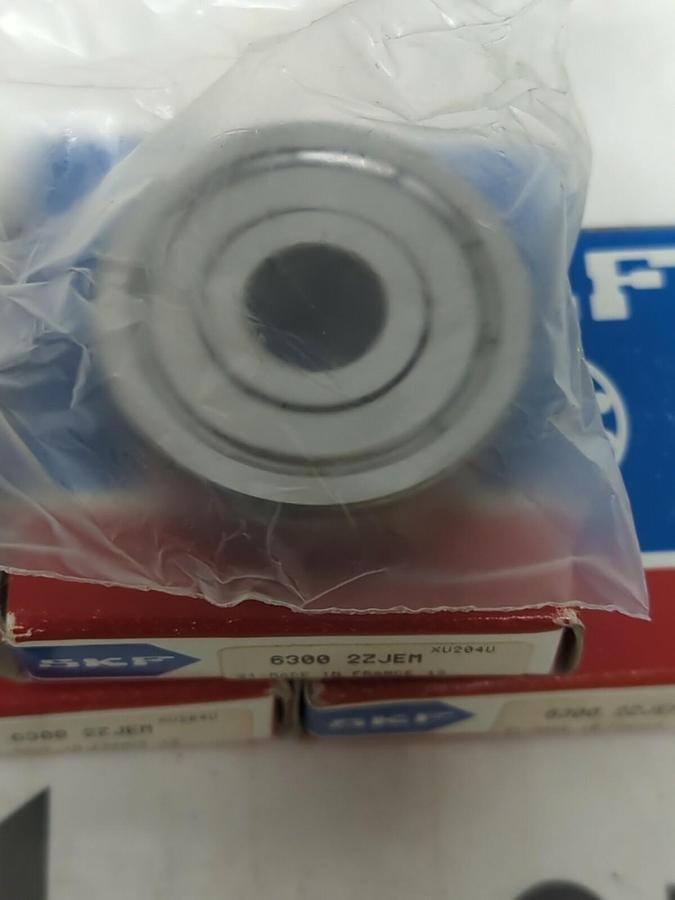 SKF,6300-2ZJEM,DOUBLE SHIELDED DEEP GROOVE BALL BEARINGS LOT OF 3 NOS