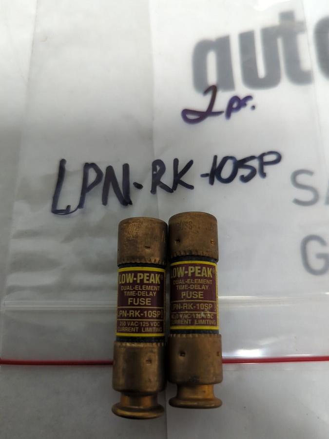 COOPER BUSSMANN,LPN-RK-10SP,LOW-PEAK 10 AMP FUSE LOT OF 2 NOS