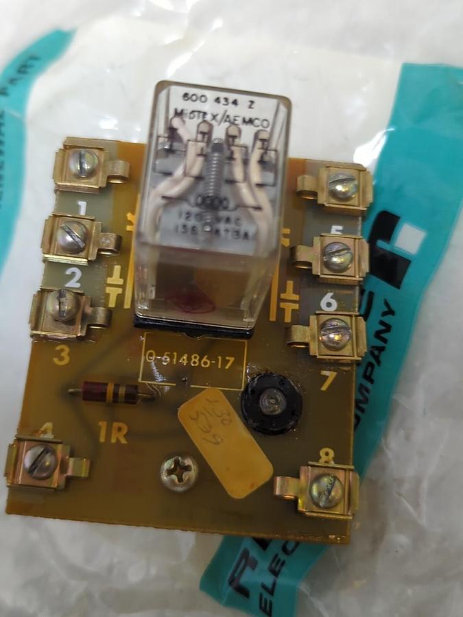 RELIANCE ELECTRIC,0-51486-17,RELAY SOCKET NOS