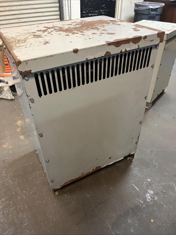 Used GE,9T8382671,TRANSFORMER 25KVA HV 480 LV 240/120V 1PH