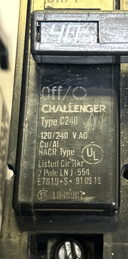 Used CHALLENGER,C240,CIRCUIT BREAKER 40A 120/240V 2P LOT OF 2