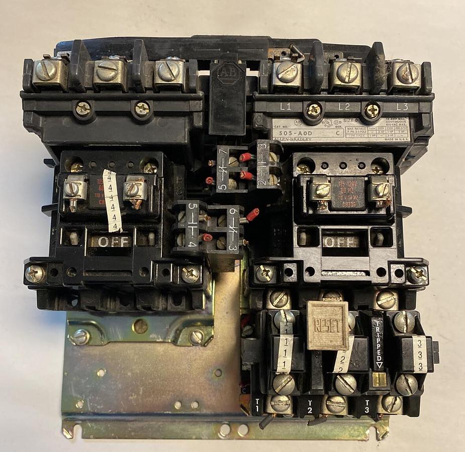 Used Allen-Bradley,505-AOD,Ser C Size 0 Reversing Starter 18AMP 600VAC 120V Coil