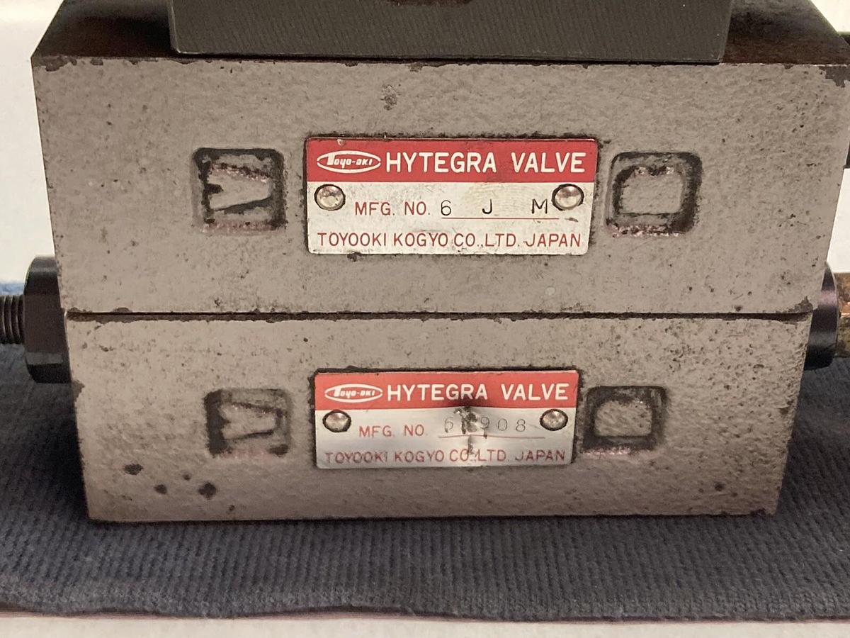 Used Nachi,SS-H01-C6-R-D2-30,Directional Hytegra Valve