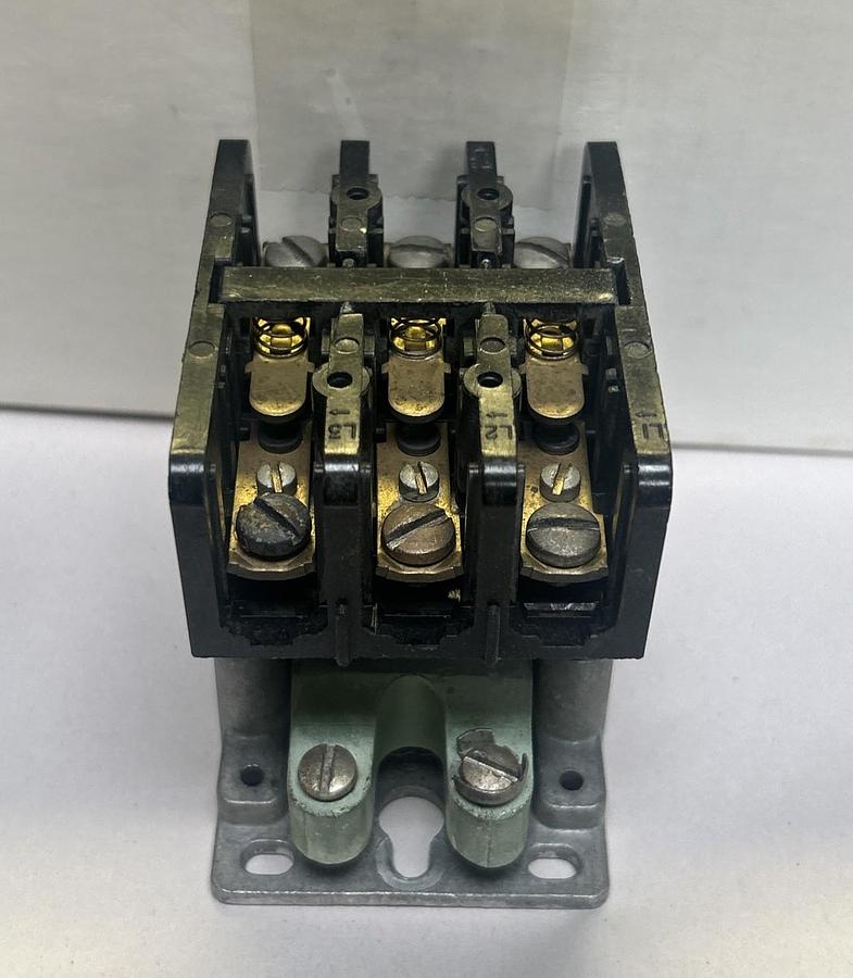 Used GENERAL ELECTRIC,CR153B002ABA,RELAY LOT OF 4