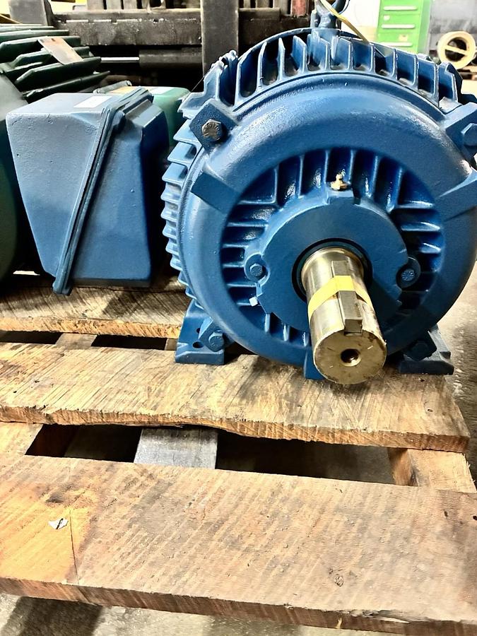 SIEMENS,PE-21 PLUS,RGZESD CHEMICAL DUTY INDUCTION MOTOR 30HP 1180RPM 3PH 326T