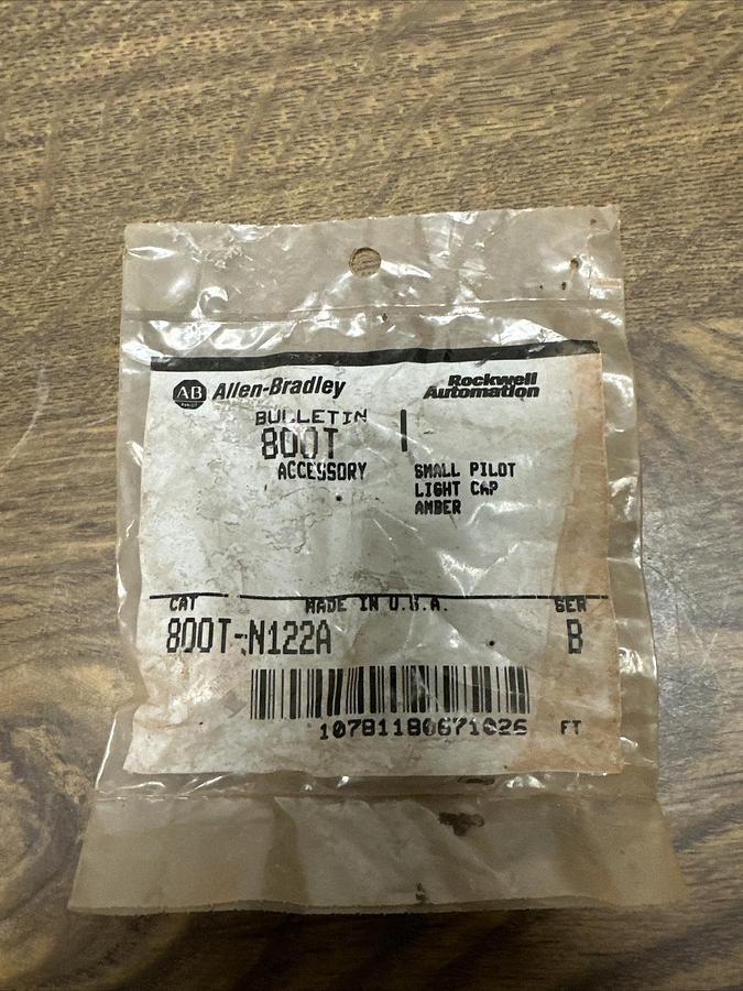 Used Allen Bradley,800T-N122A,Small Pilot Light Cap Amber Factory Sealed