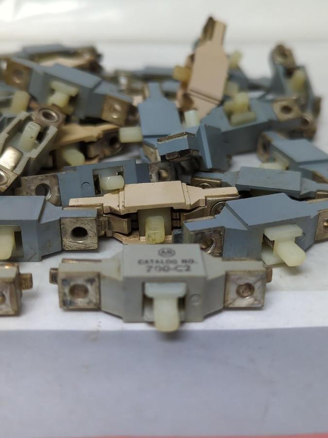 Used ALLEN-BRADLEY,700-C2,CONTACT CARTRIDGE LOT OF 40 PRE-OWNED