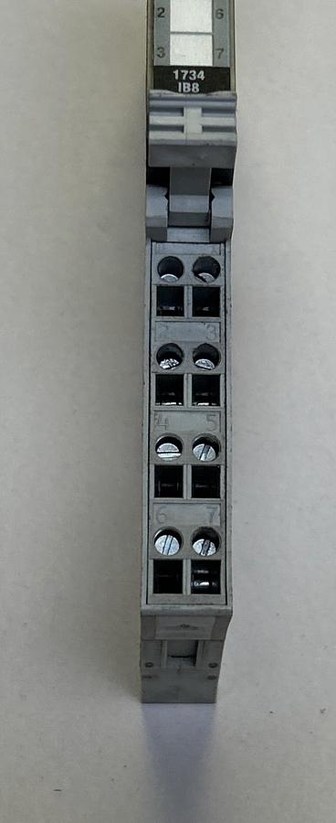Used ALLEN BRADLEY,1734-IB8,DIGITAL INPUT MODULE