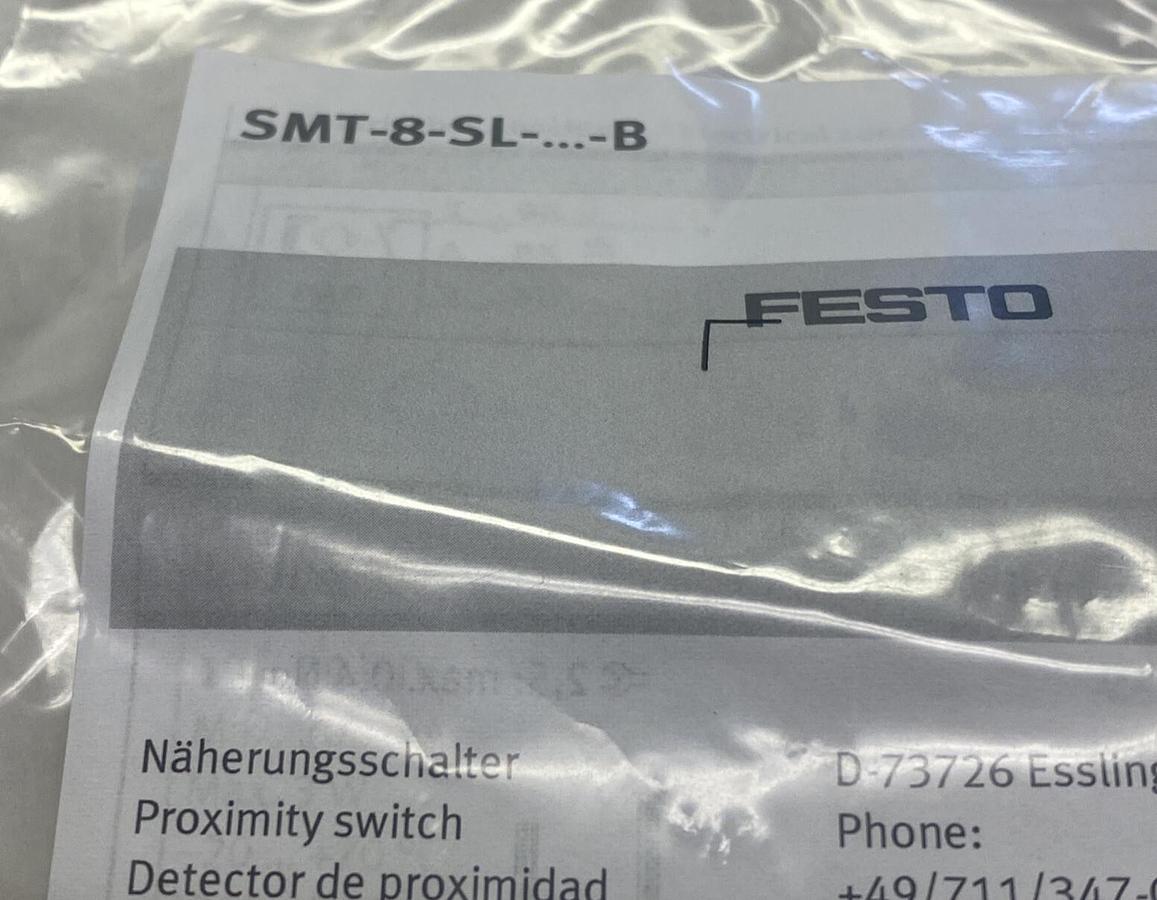 Used FESTO,SMT-8-SL-...-,B PROXIMITY SENSOR NEW