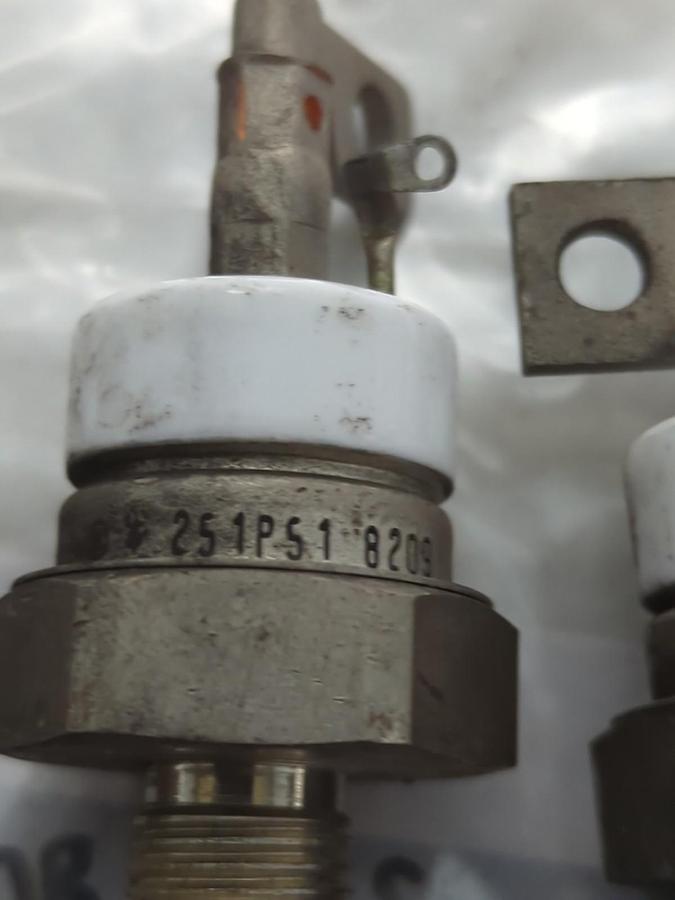 Used WESTINGHOUSE,251P518010,THYRISTOR LOT OF 6 PRE-OWNED