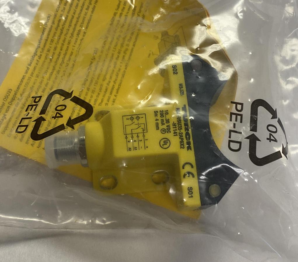 Used TURCK,NI4-DSU35-2AP6X2-H1141,VALVE SENSOR NEW