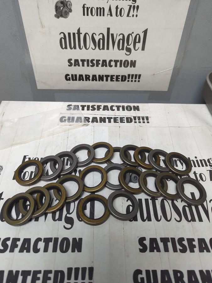 THOMSON,S-1000 IN,1 IN 1.567 IN OIL SEALS LOT OF 22 NOS