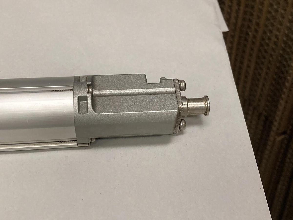 Used Keyence,SL-V24H-T,Type 4 Light Curtain Receiver