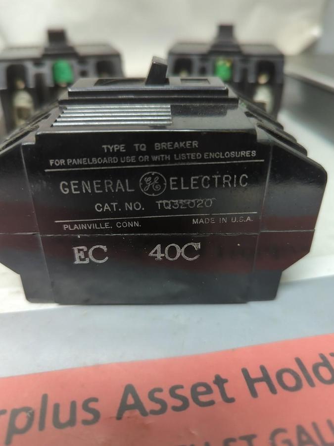 Used GENERAL ELECTRIC,THQC32020,CIRCUIT BREAKER 20 AMP 3-POLE LOT OF 3 PRE-OWNED
