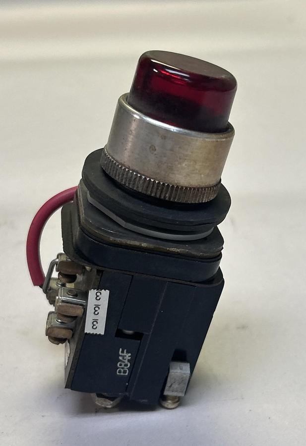 Used ALLEN BRADLEY,800T-PTF16R,RED PILOT LIGHT