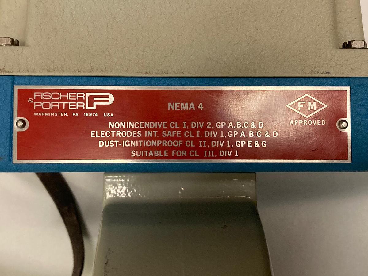 Fischer & Porter,I0DI4 75EN11PM29KD11CAE2, Nema 4 Flowmeter Rosemount