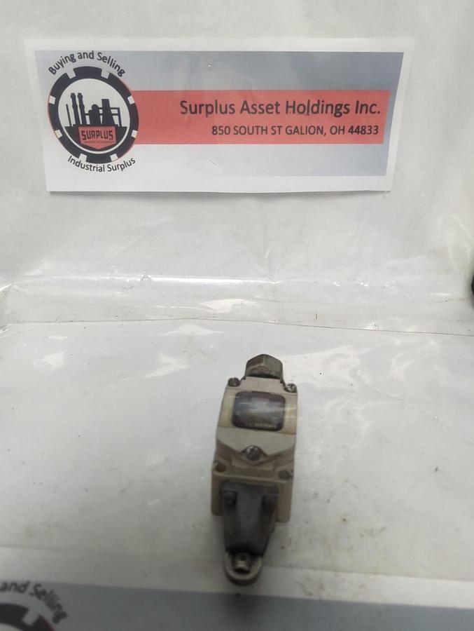 Used OMRON,WLD2-LD,LIMIT SWITCH PRE-OWNED