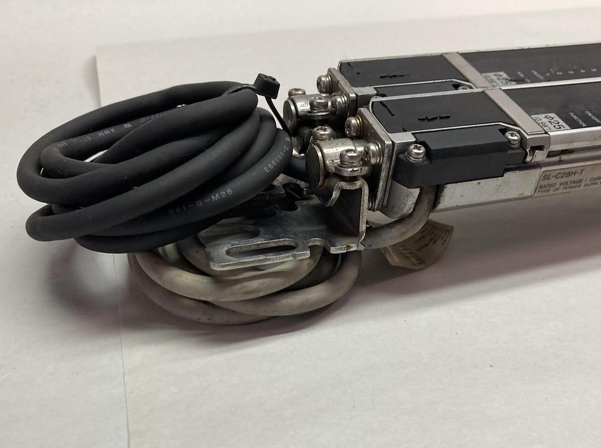 Used Keyence,SL-C28H-T SL-C28H-R,Light Curtain Set Transmitter and Reciever