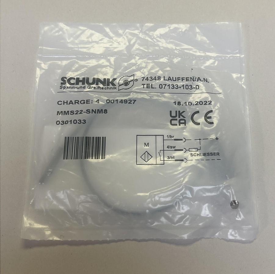Used SHUNK,MMS22-SNM8,MAGNETIC SWITCH NEW