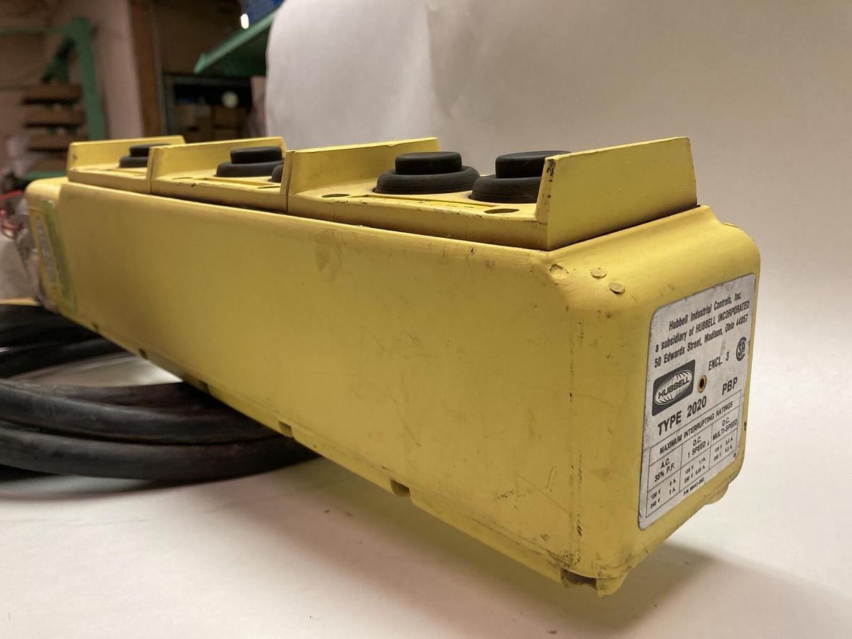 Used Hubbell,Type 2020 PBP,6-Button Pushbutton Pendant Control Station