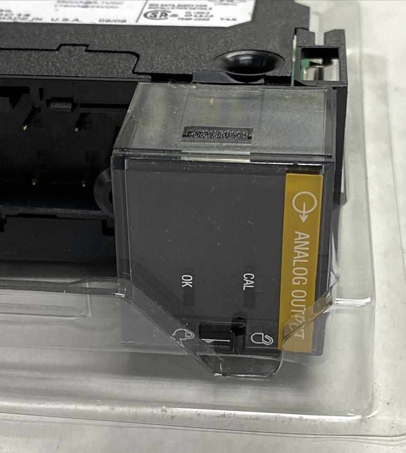 Allen-Bradley,1756-0F6VIAnalog Output Module NOS