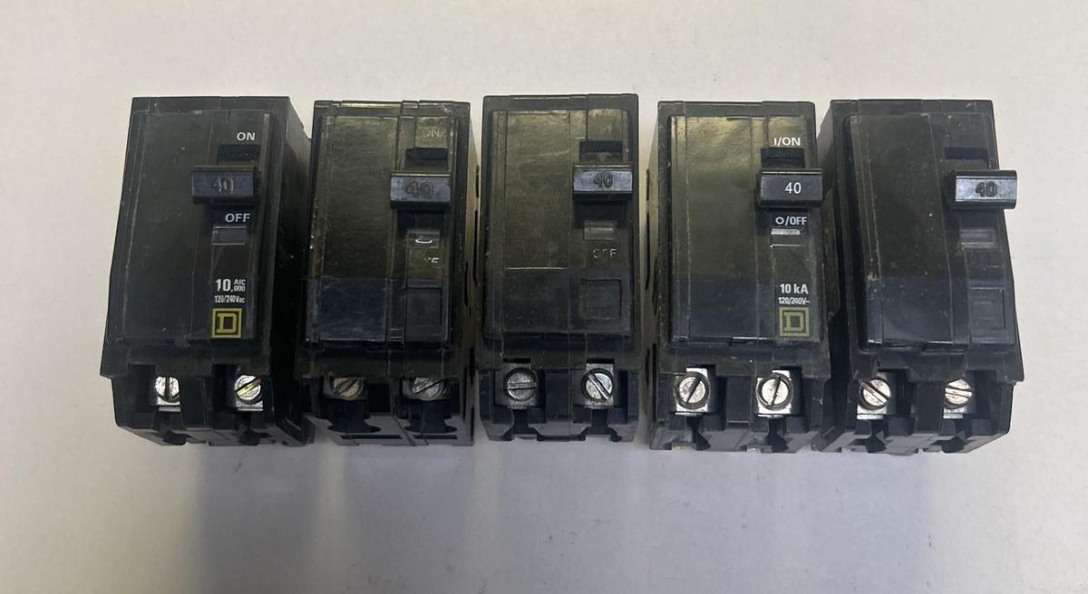 Used SQUARE D,QOB240,CIRCUIT BREAKER 40A 120/240V 2P LOT OF 5