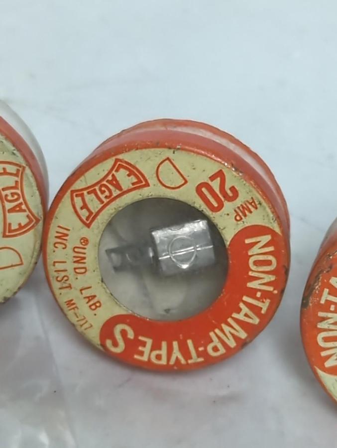 Used EAGLE,20 AMP,SCREW IN FUSE 20 AMP LOT OF 25 PRE-OWNED