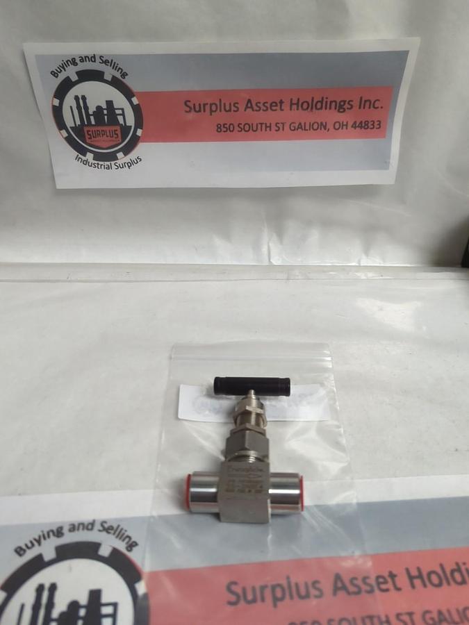 SWAGELOK,SS-390285001,UNION BONNET NEEDLE VALVE 6000 PSIG 100F NOS