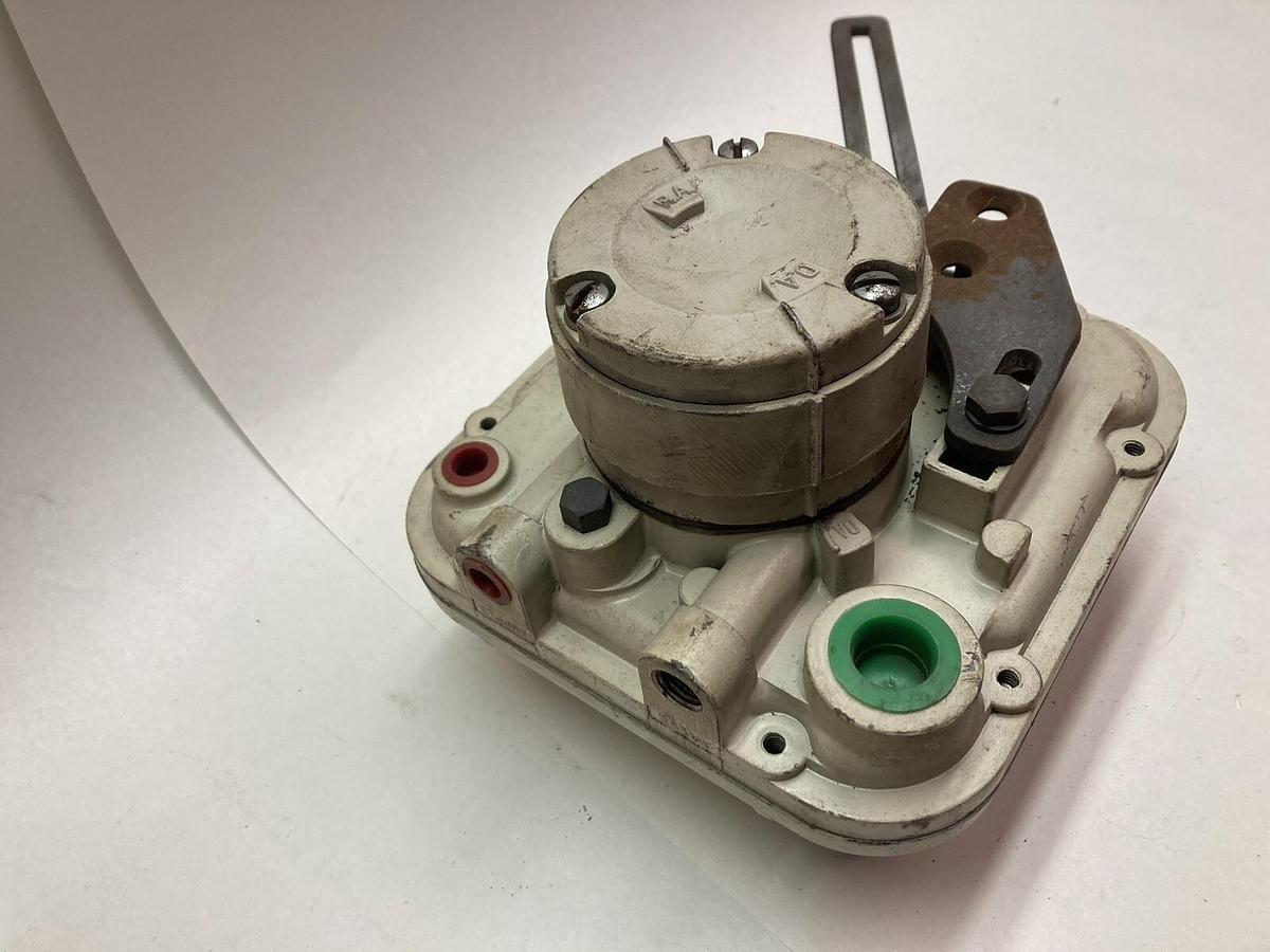 Used Honeywell,T-33772A,Electric Pneumatic Transducer