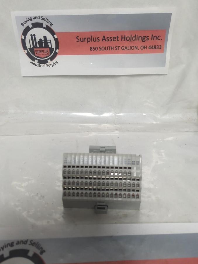 Used ALLEN BRADLEY,1794-TB32S,SERIES A TERMINAL BASE REV A01 PRE-OWNED