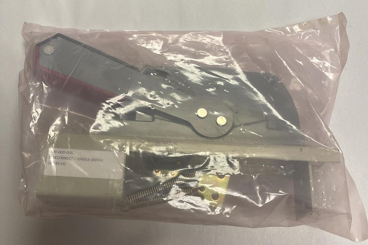 Used ALLEN BRADLEY,1494V-H2,DISCONNECT SWITCH HANDLE REFURBISHED