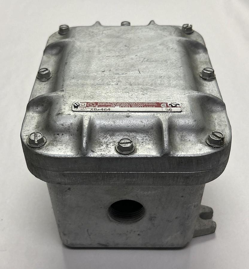 Used HUBBELL KILLARK,XB-464,ENCLOSURE JUNCTION BOX