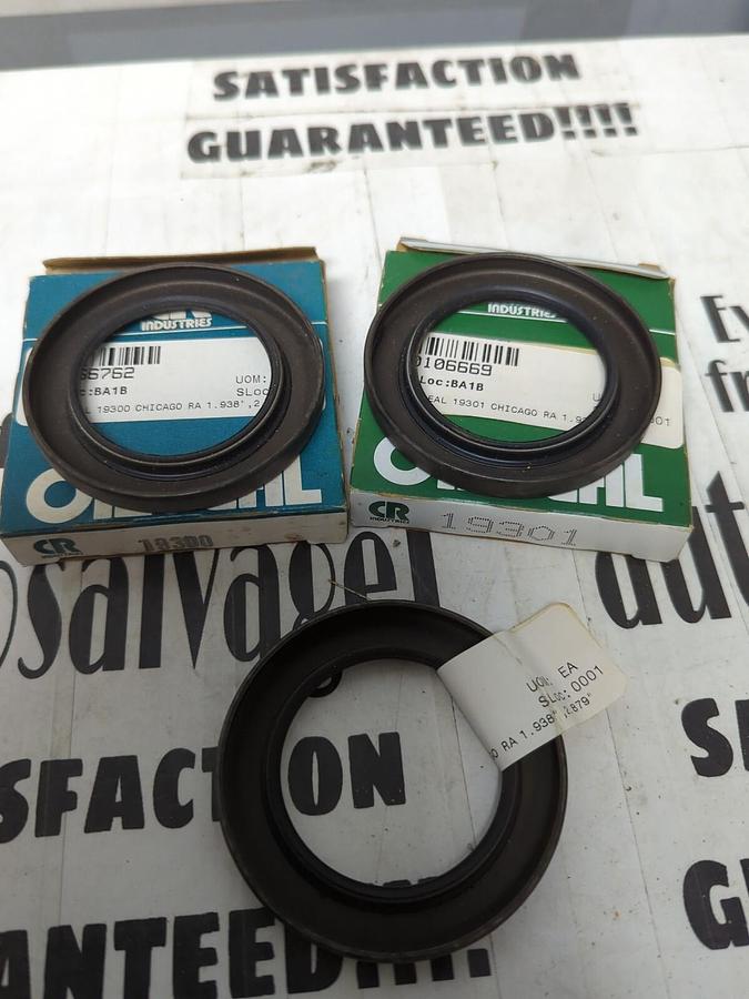 CHICAGO RAWHIDE,19301,OIL SEALS 1.938 IN X 2.879 IN LOT OF 3 NOS