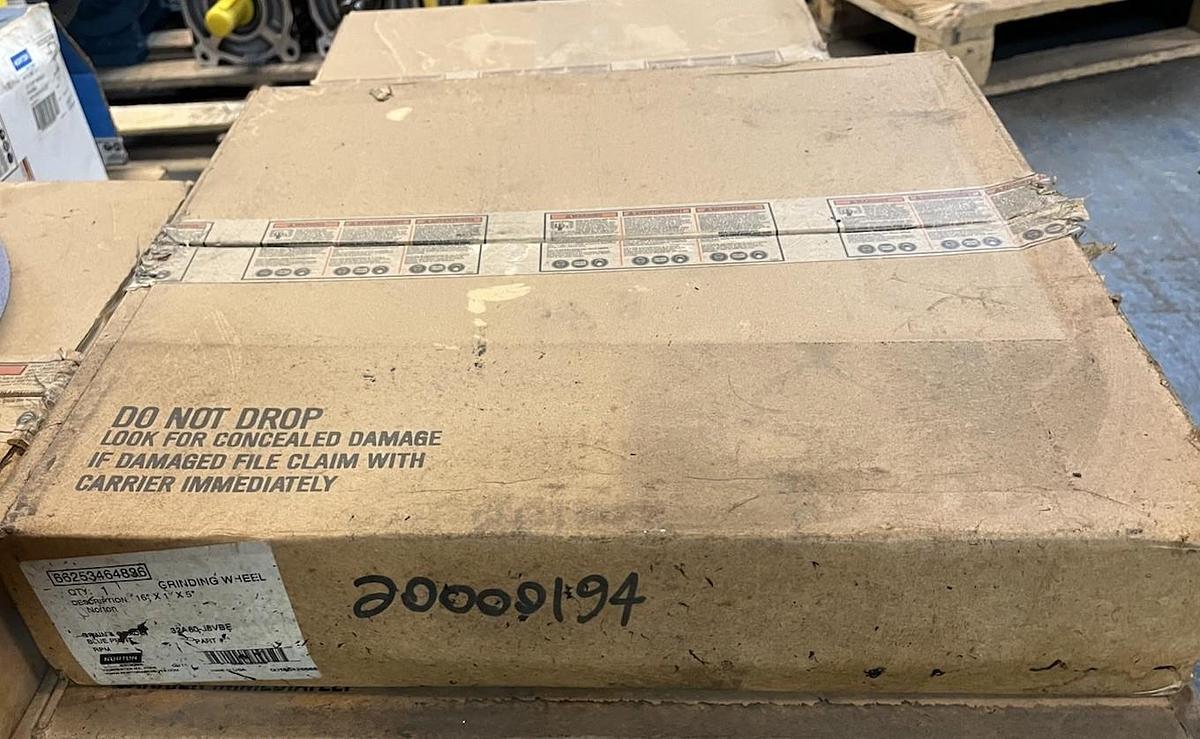 Used NORTON,32AG0-J8YBE,GRINDING WHEEL 32A 2030RPM 16X1X5