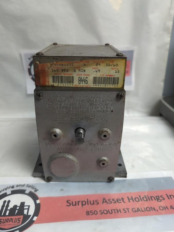 Used HONEYWELL,M944B1175,MODUTROL MOTOR 24V 50/60HZ .69 AMP 15 WATT PRE-OWNED