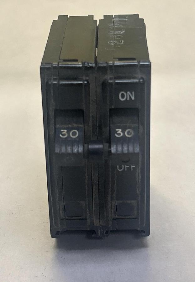 Used SQUARE D,QO230,CIRCUIT BREAKER 30A 120/240V 2P LOT OF 3