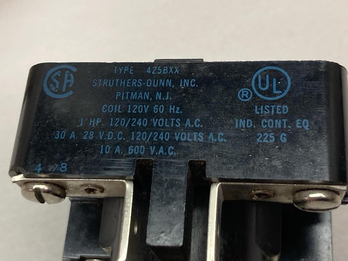 Struthers-Dunn,425BXX,1 Hp Dunco Relay 60Hz 120/240Vac