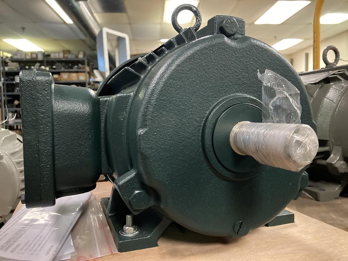 Toshiba,0054XPEA41A-P,5HP Motor  1750 RPM  230/460 Volts Frame 184T