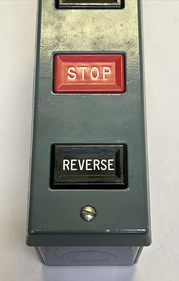 GENERAL ELECTRIC,CR101BE1B,CONTROL STATION FORWARD / STOP / REVERSE NOS