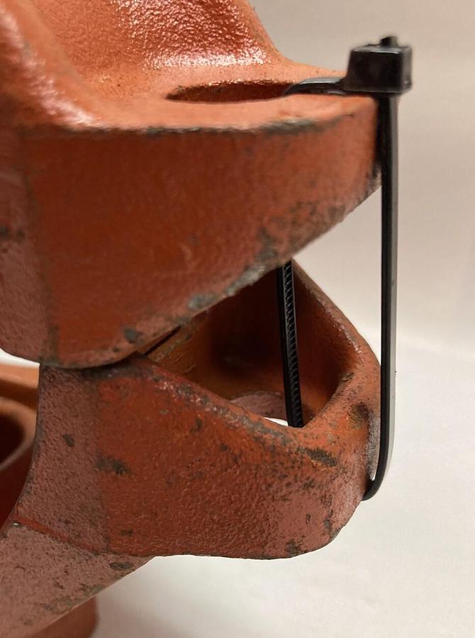 Victaulic,4 Inch 114.3MM,Coupling Iron Style 920