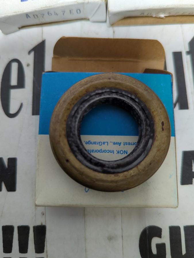 NOK,AD7647EO,OIL SEALS LOT OF 3 NOS
