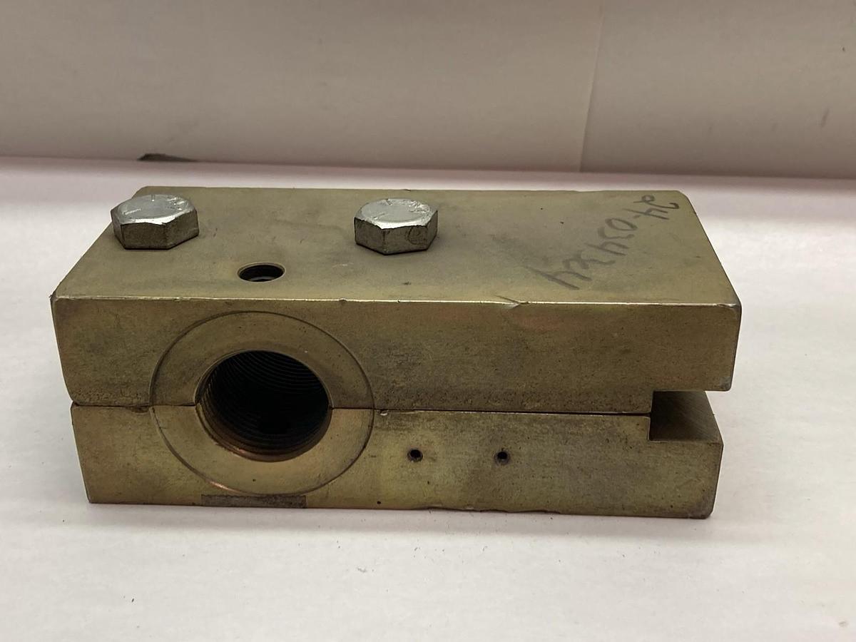 Used Fisher,18A169X012,Stem Connector Assembly