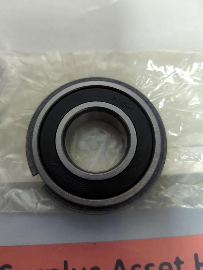 NSK,6205VVNR,DEEP GROOVE BALL BEARING WITH SNAP RING NOS
