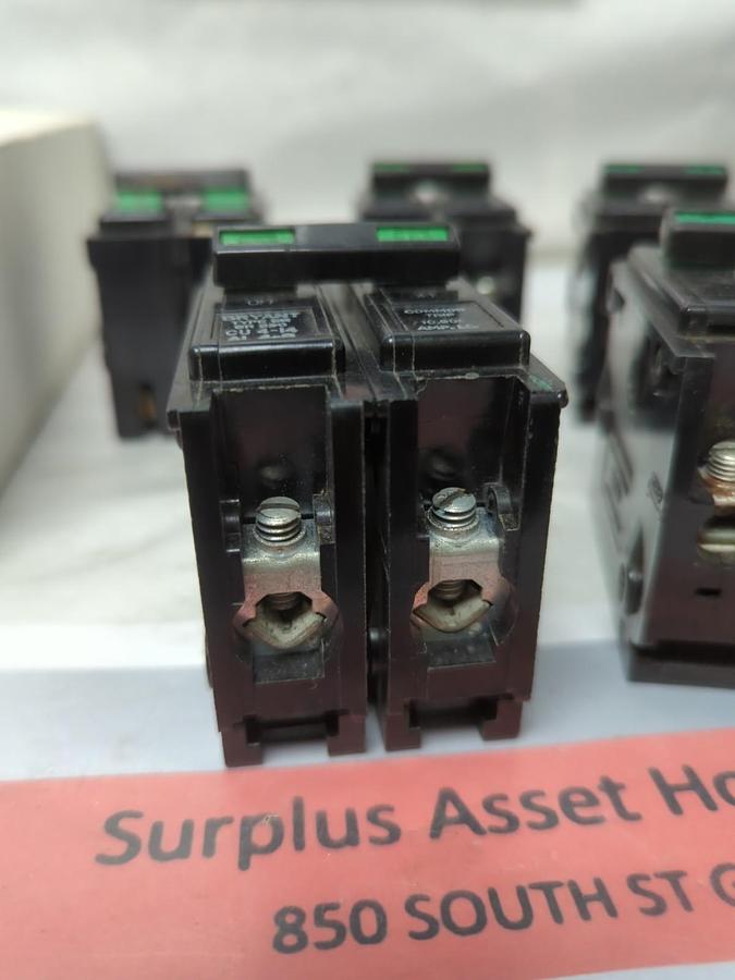 Used BRYANT,BR230,CIRCUIT BREAKER 2-POLE 30 AMP LOT OF 5 PRE-OWNED